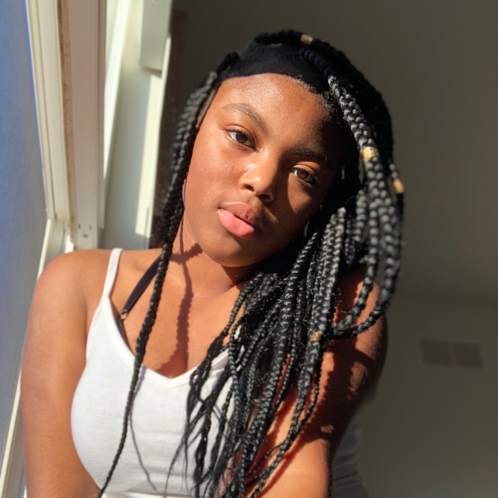 Meet your Posher, Jade